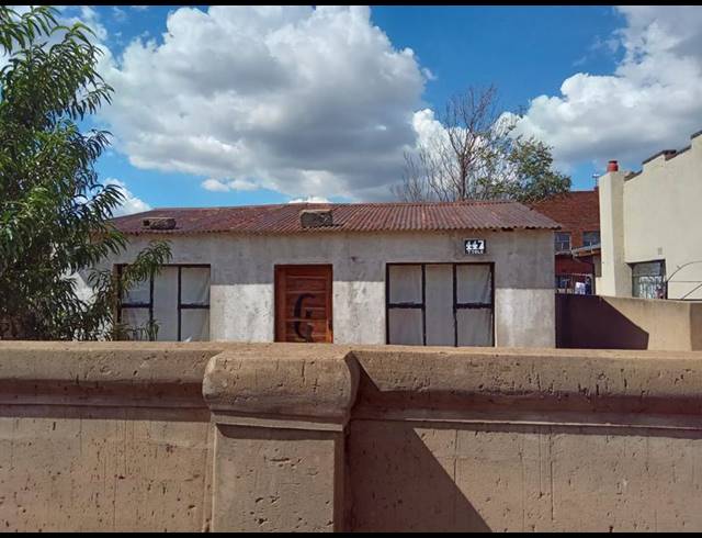 2 BEDROOM HOUSE FOR SALE IN KATLEHONG SOUTH
